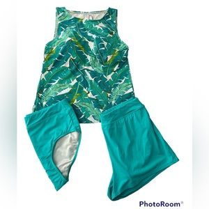 Land’s End 3 piece swim, tankini round neck, full coverage bottom & board shorts